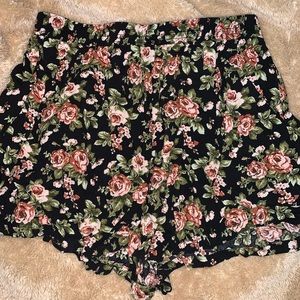 floral shorts f21
